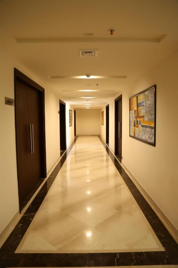 Hotel Imperia Suites Jalandhar Exterior foto