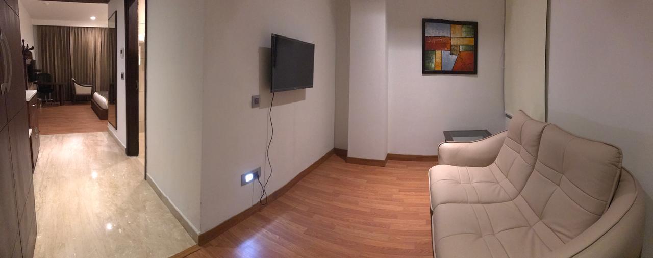 Hotel Imperia Suites Jalandhar Exterior foto